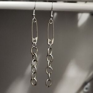 NEW Punk Emo HANDMADE Goth Chain Pin Edgy Dangle Drop Earrings